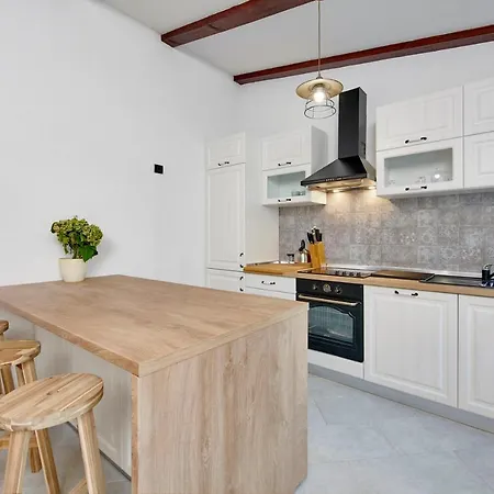 Vila Old Stone With Whirlpool And Sauna Liznjan